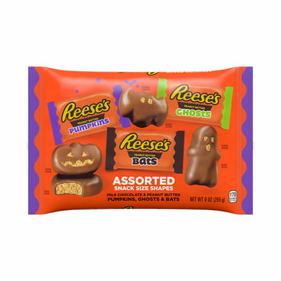 Reese's Milk Chocolate Peanut Butter Assorted Halloween Shapes Snack Size Candy, 9 oz Bag